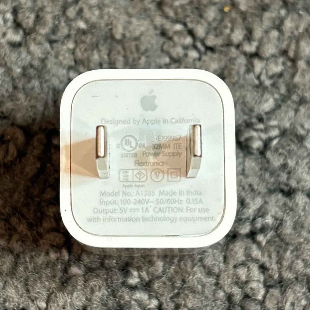 Genuine Apple A1385 USB Power Adapter Charger iPhone iPad OEM Original
